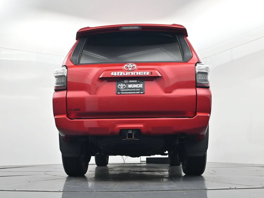 Used 2024 Toyota 4Runner SR5 AWD/4WD image 50