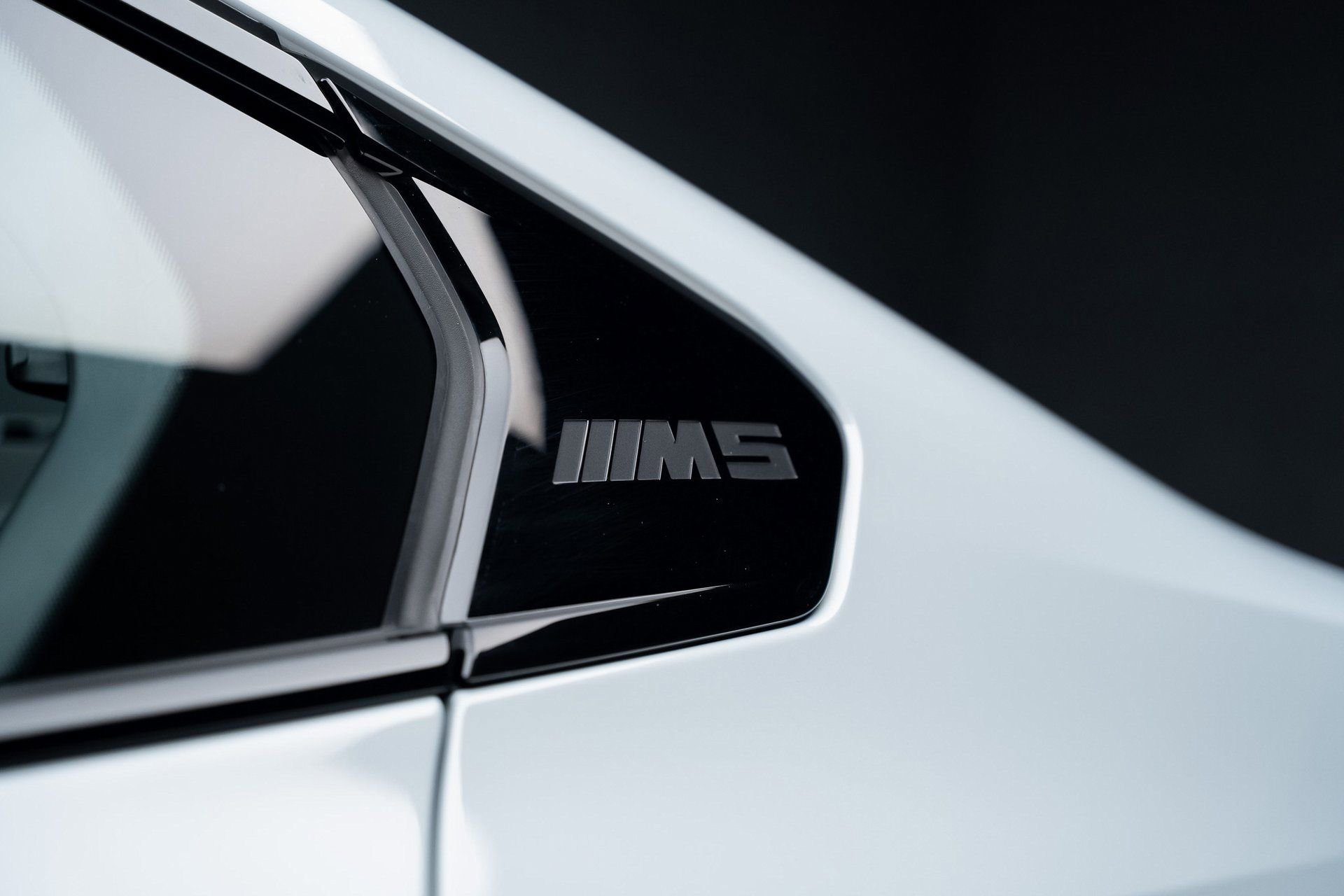 Used 2025 BMW M5 image 24