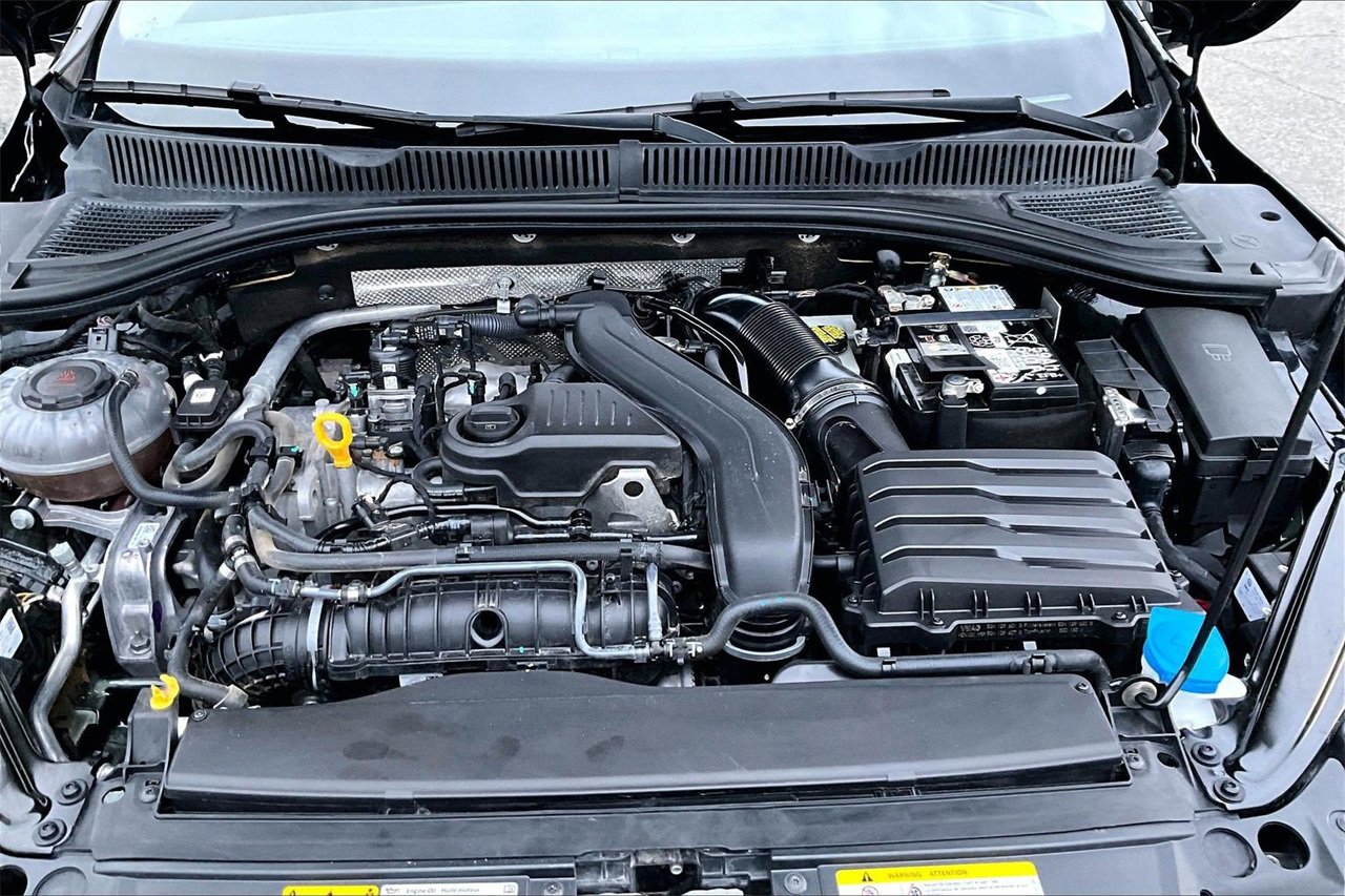 Used 2024 Volkswagen Jetta SE image 34