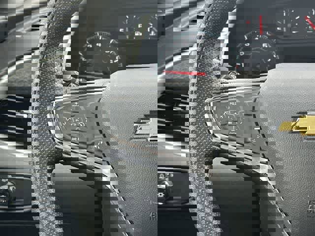 Used 2023 Chevrolet Malibu LT image 9