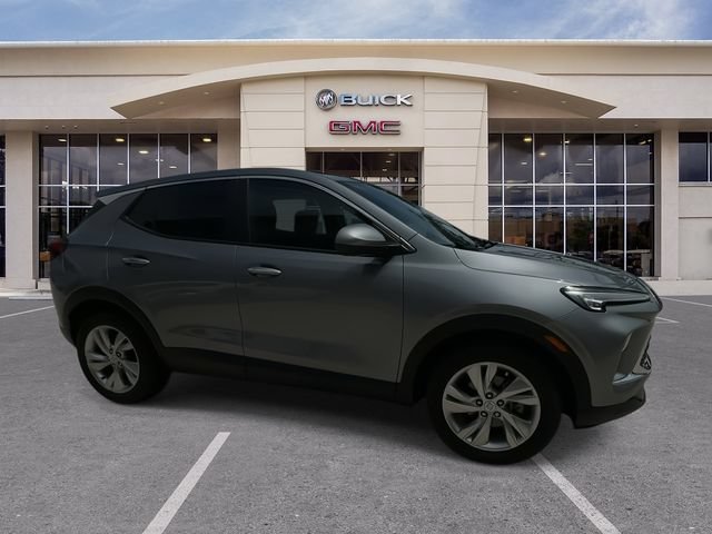 Certified 2024 Buick Encore GX Preferred w/ Advanced Technology Package FWD image 17