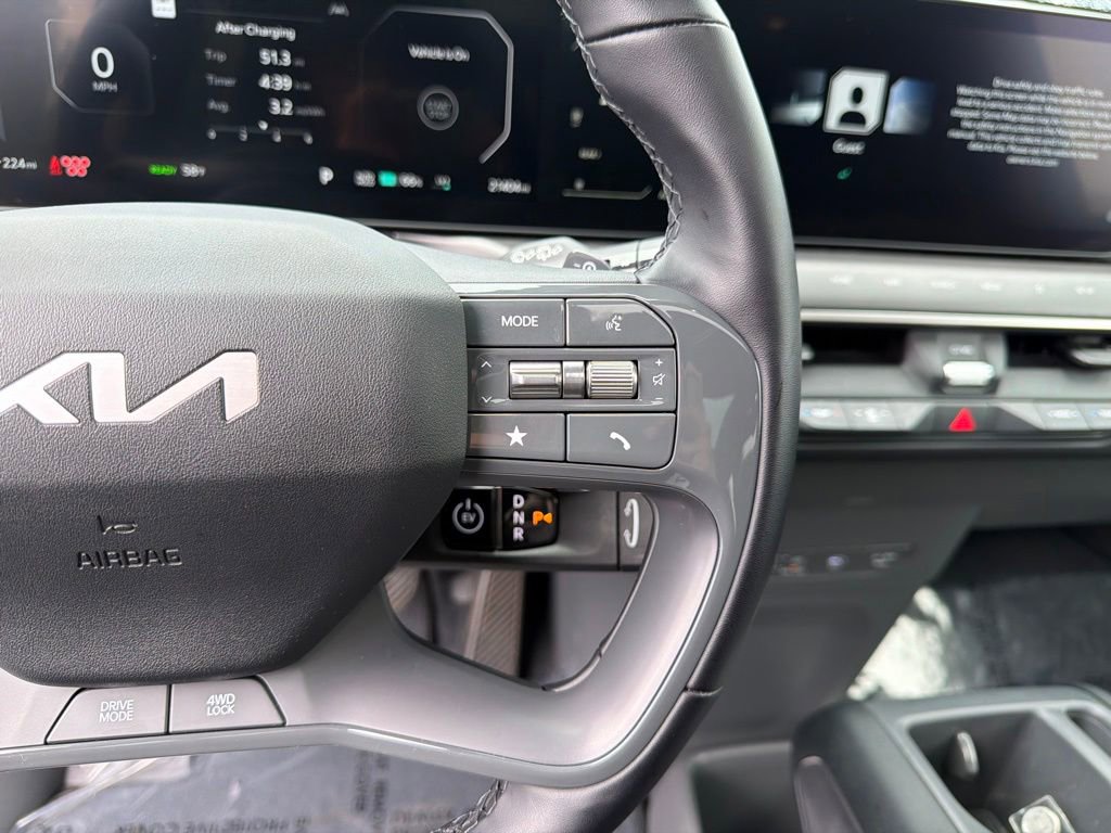 Used 2024 Kia EV9 Wind AWD/4WD image 19