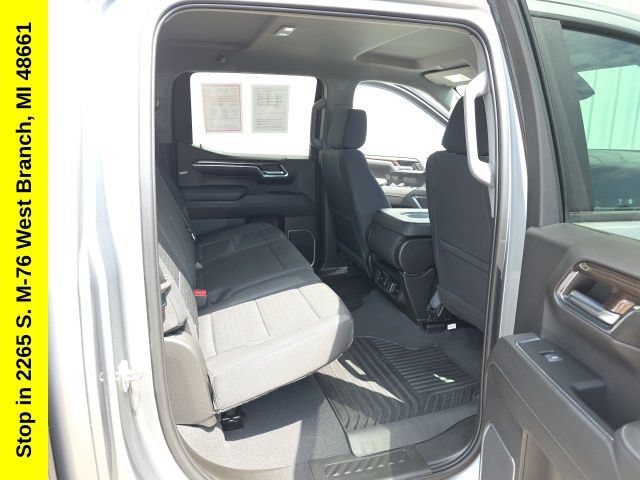 Used 2023 Chevrolet Silverado 1500 LT AWD/4WD image 40