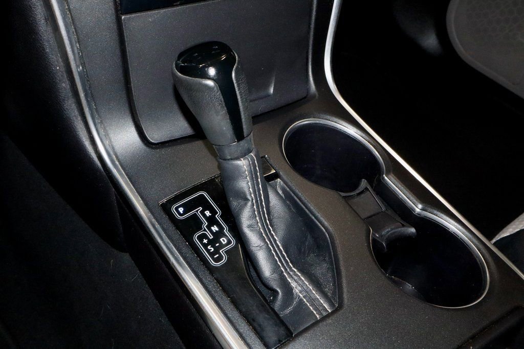 Used 2015 Toyota Camry SE image 32