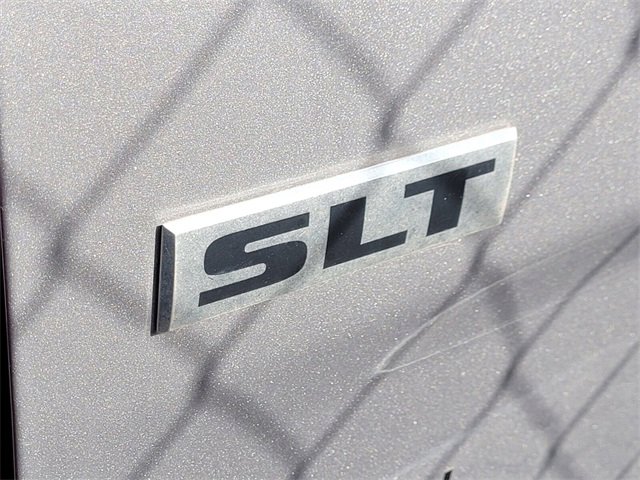 Used 2021 RAM 1500 Classic SLT image 8