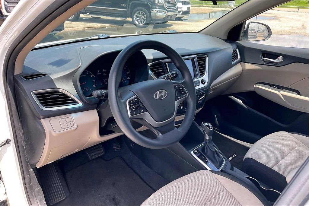 Used 2018 Hyundai Accent SEL FWD image 14