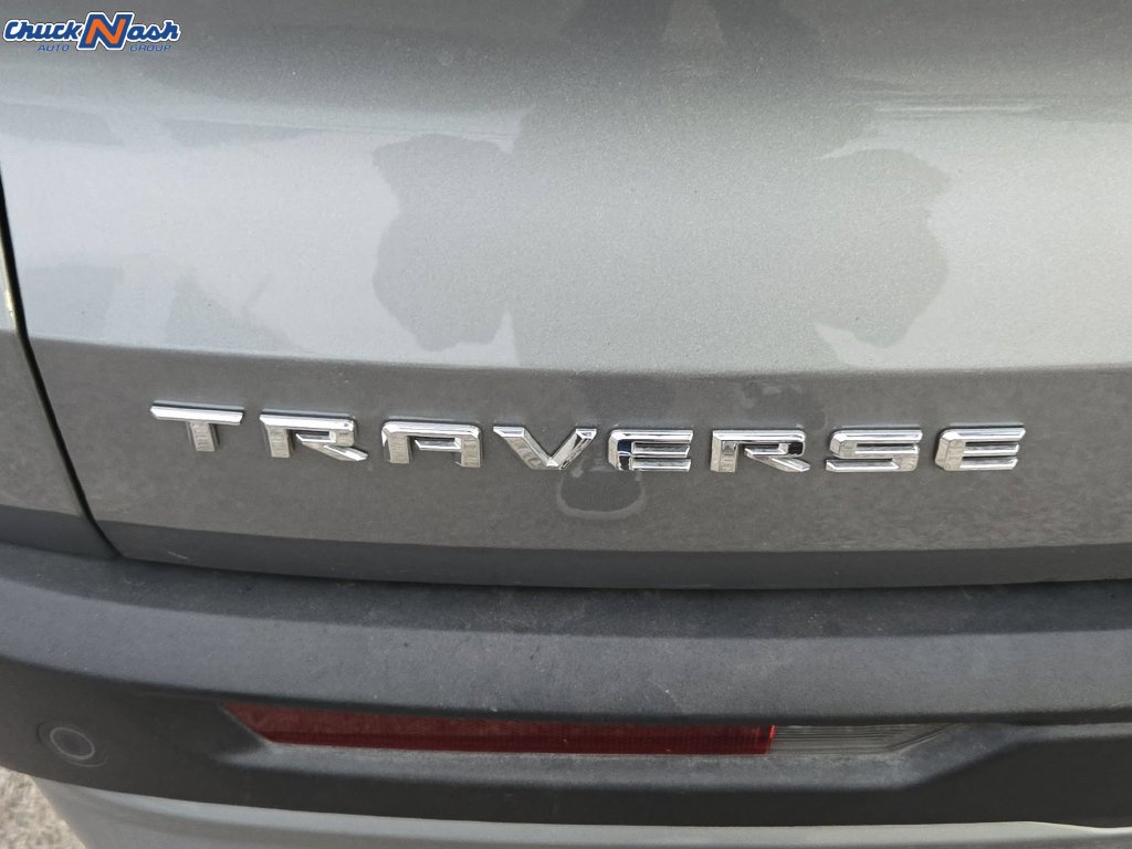 Used 2025 Chevrolet Traverse LT FWD image 8
