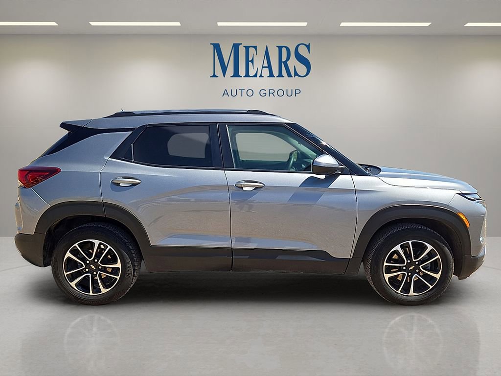 Used 2025 Chevrolet TrailBlazer LT FWD image 6