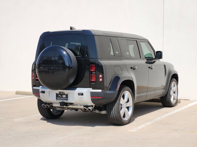 Used 2024 Land Rover Defender 110 SE image 7