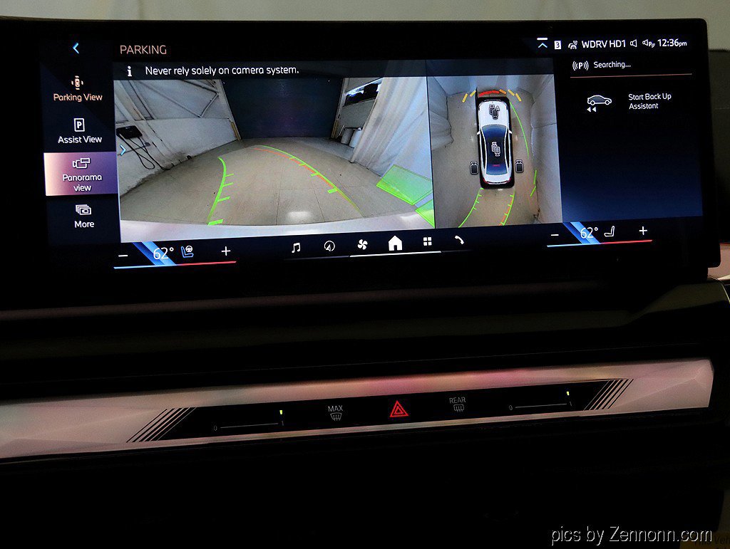 Used 2026 BMW 550e xDrive w/ Executive Package image 21