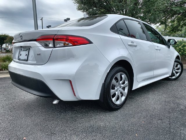 Used 2026 Toyota Corolla LE FWD image 8