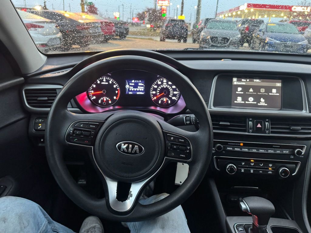Used 2018 Kia Optima LX image 24
