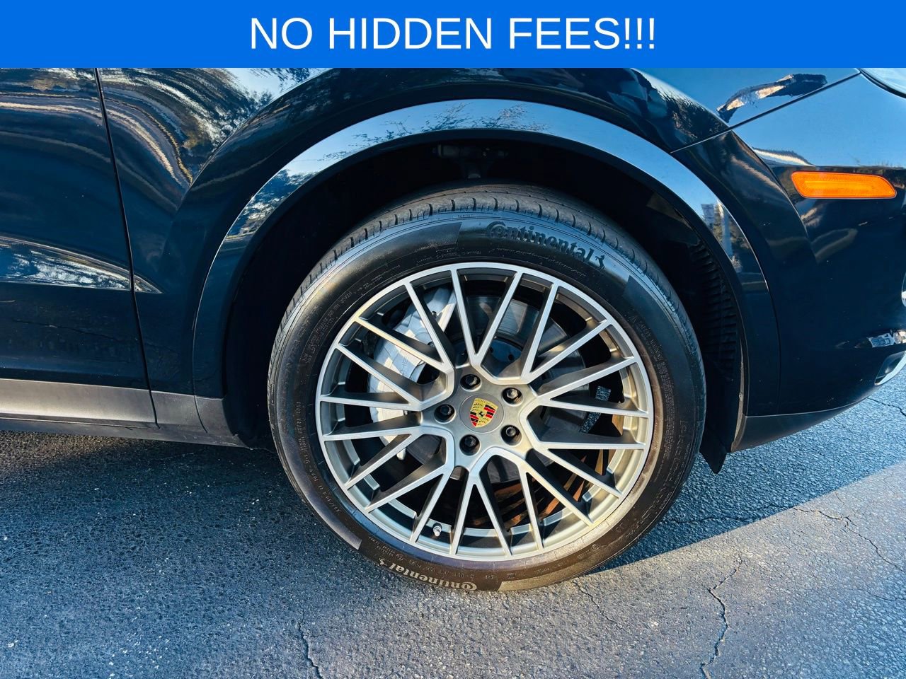 Used 2022 Porsche Cayenne Platinum Edition image 2