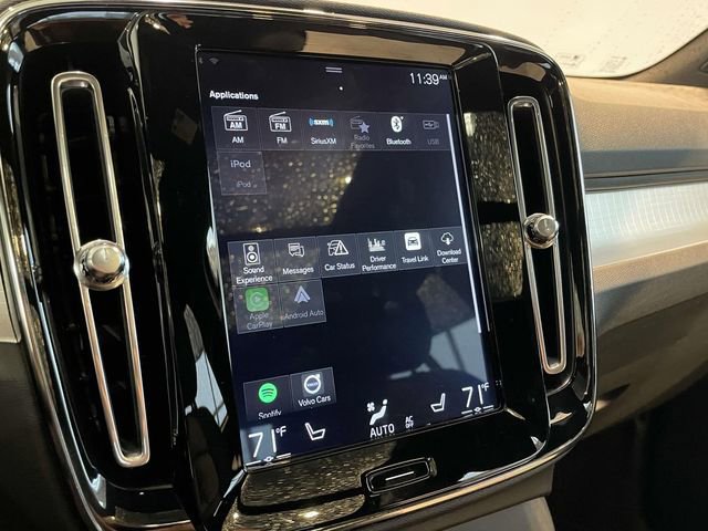 Used 2019 Volvo XC40 T5 Momentum image 25