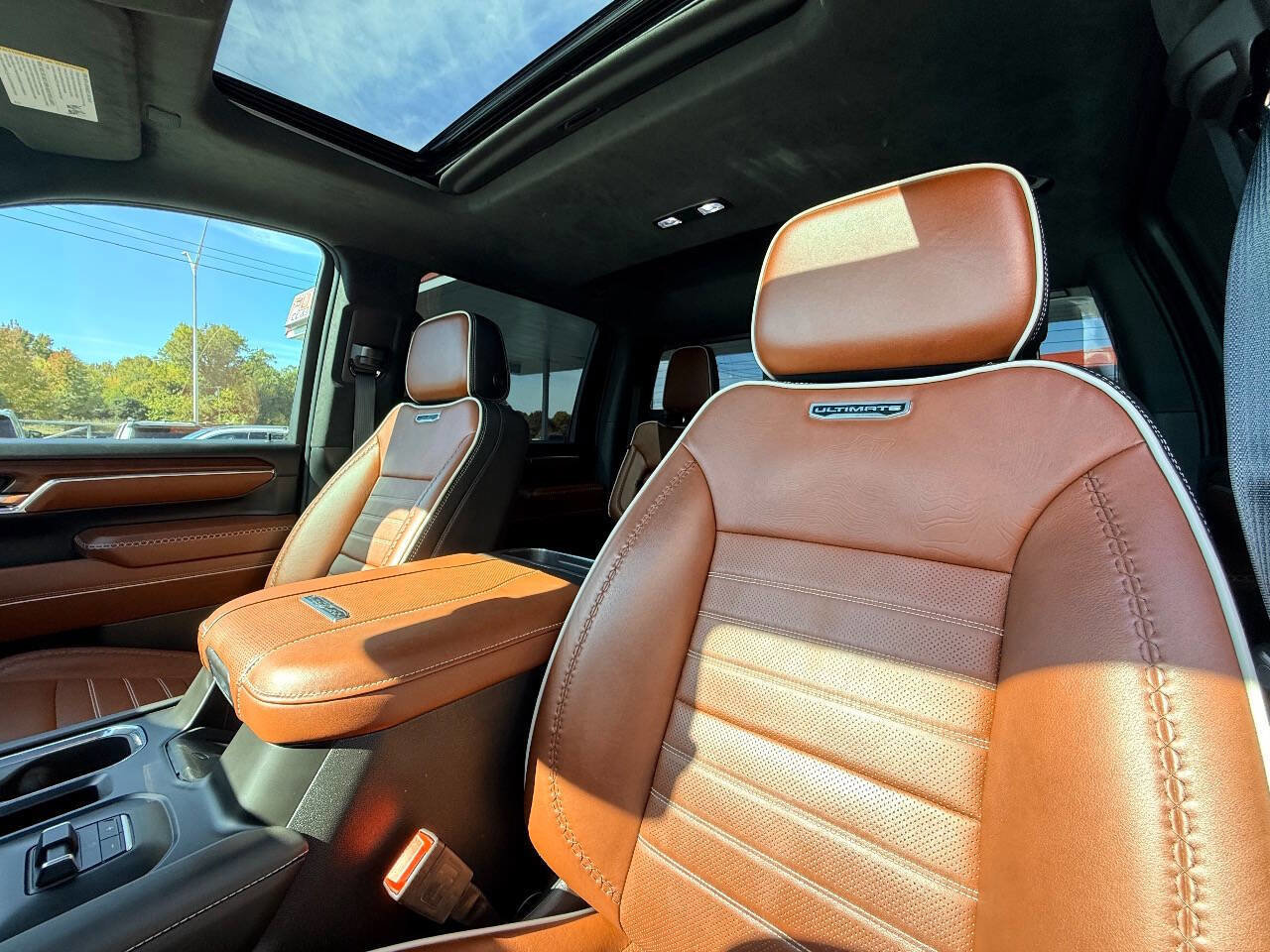 Used 2024 GMC Sierra 3500 Denali Ultimate image 33