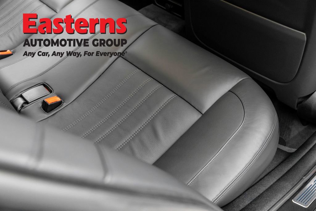 Used 2015 BMW M5 image 40