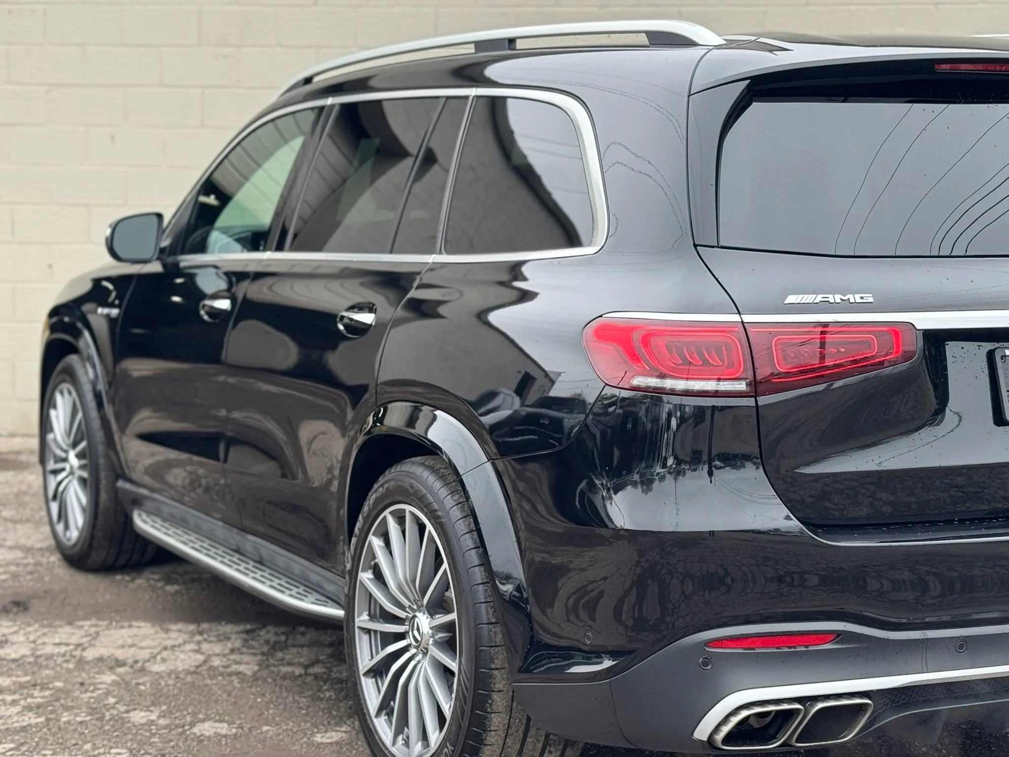 Used 2023 Mercedes-Benz GLS 63 AMG 4MATIC w/ Warmth & Comfort Package image 5