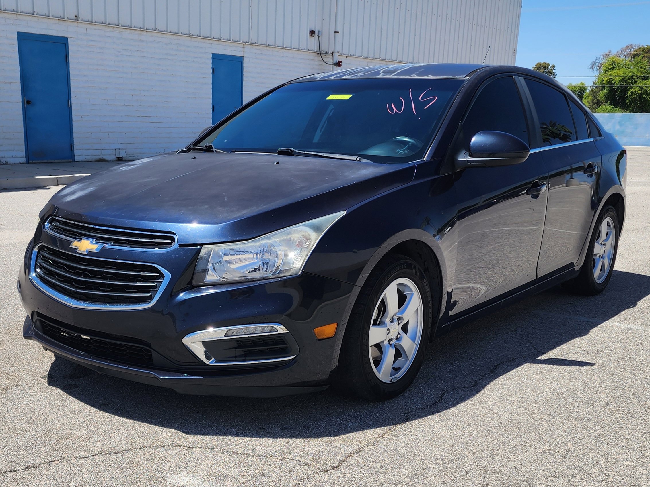 Used 2016 Chevrolet Cruze LT w/ Technology Package FWD image 1