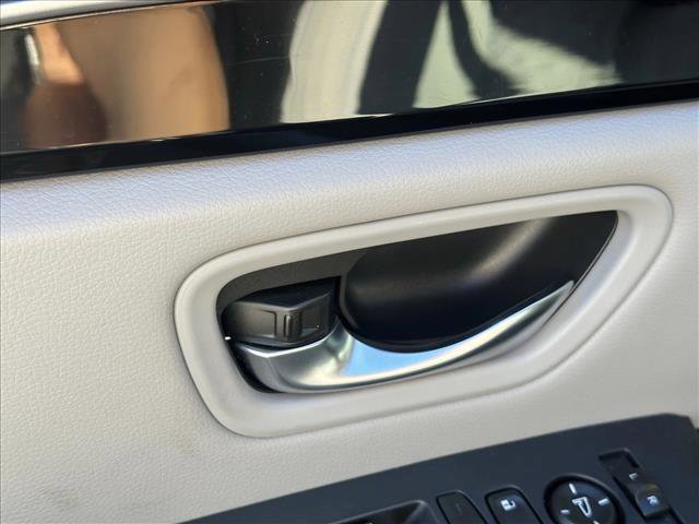 Used 2023 Honda Pilot LX image 17