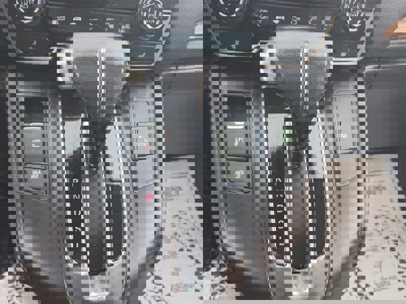 Used 2018 Honda CR-V Touring image 26