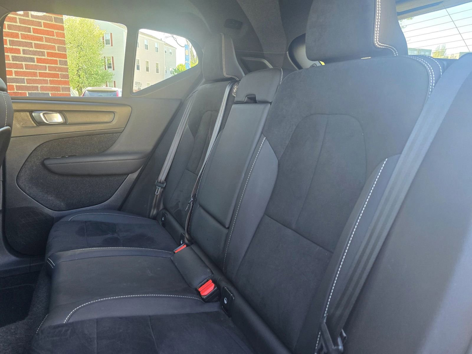 Used 2023 Volvo XC40 Recharge Plus AWD/4WD image 18