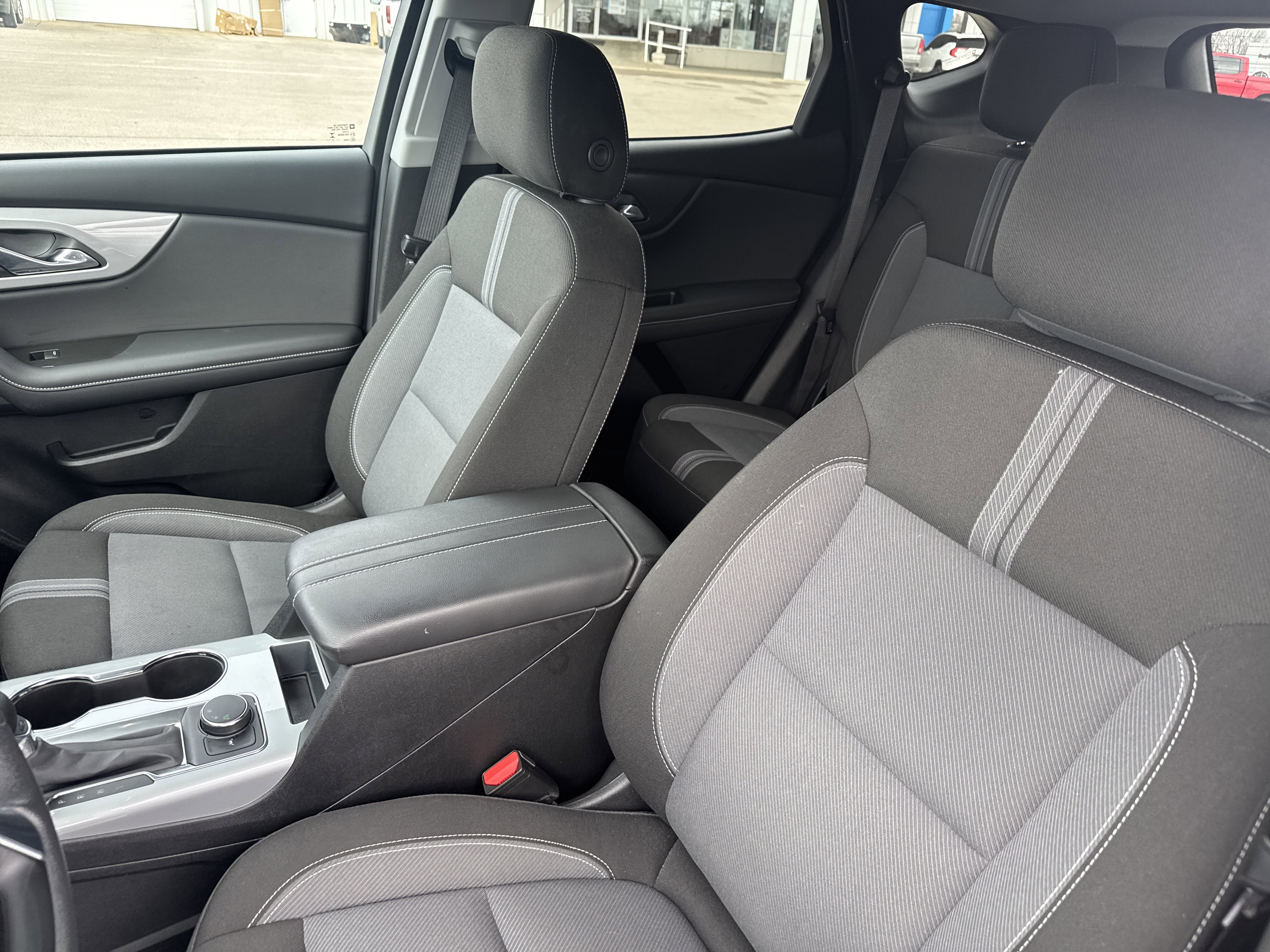 Used 2024 Chevrolet Blazer LT image 11