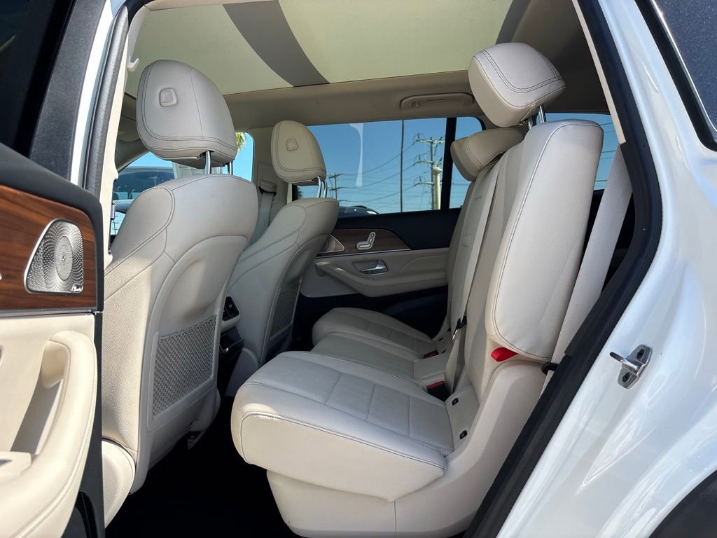 Used 2025 Mercedes-Benz GLS 450 4MATIC image 20