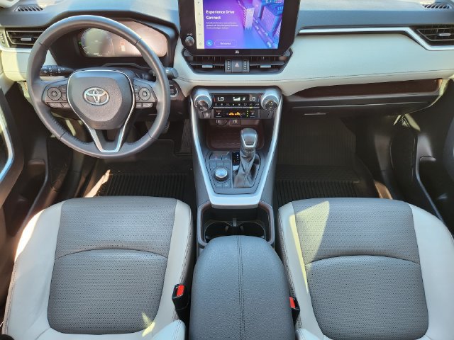 Used 2024 Toyota RAV4 Limited AWD/4WD image 30