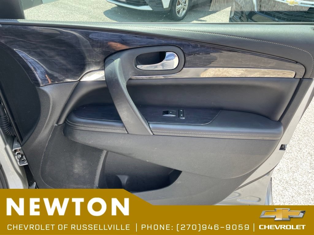 Used 2017 Buick Enclave Leather FWD image 22