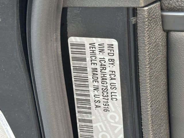 New 2025 Jeep Grand Cherokee Altitude image 26