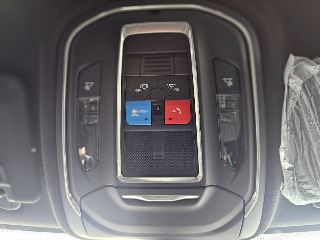 New 2026 Jeep Grand Cherokee Laredo RWD image 17
