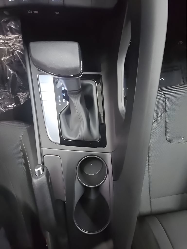 New 2026 Hyundai Elantra SE FWD image 27