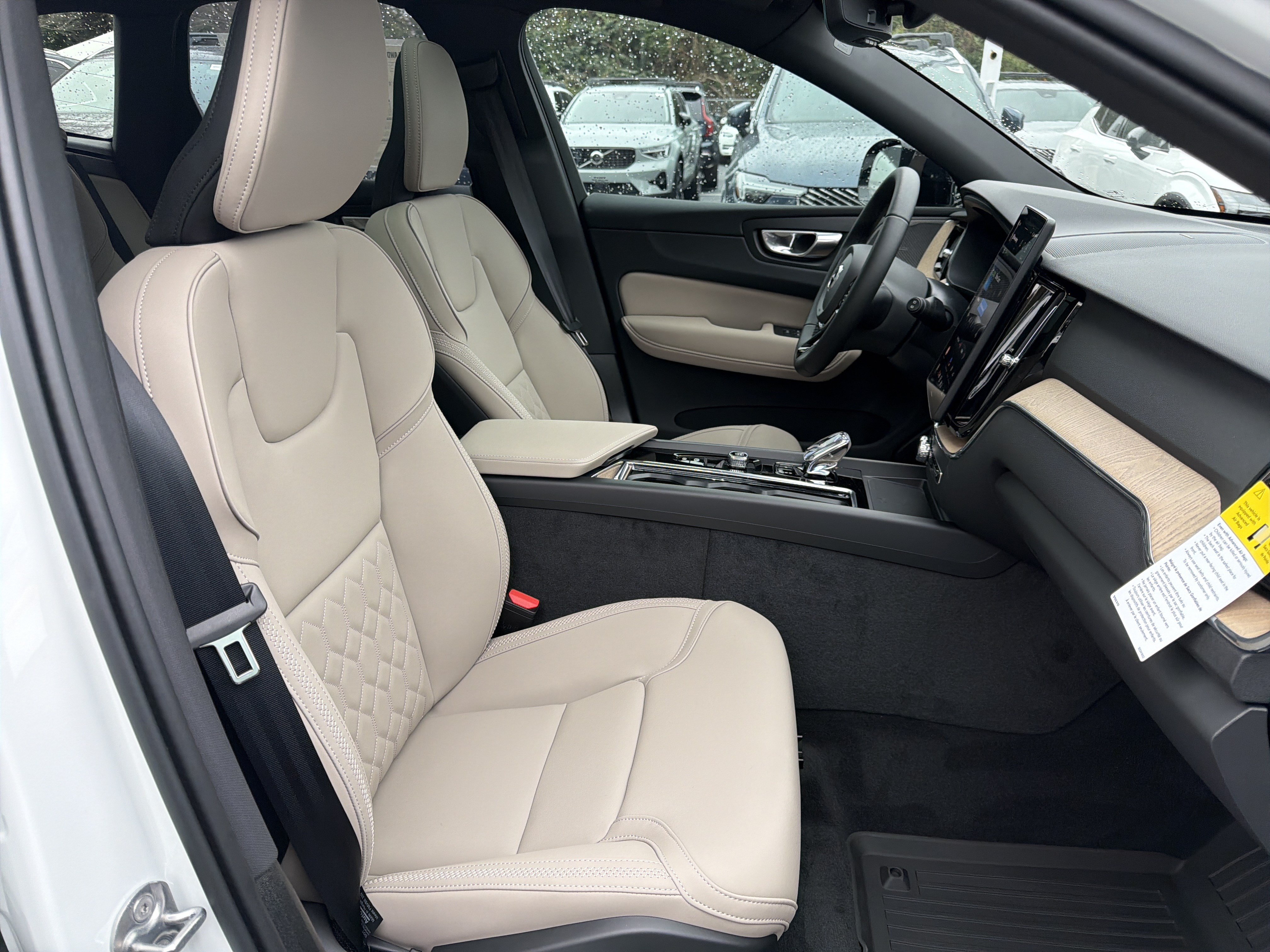 Used 2026 Volvo XC60 B5 Plus w/ Protection Package Premier AWD/4WD image 35