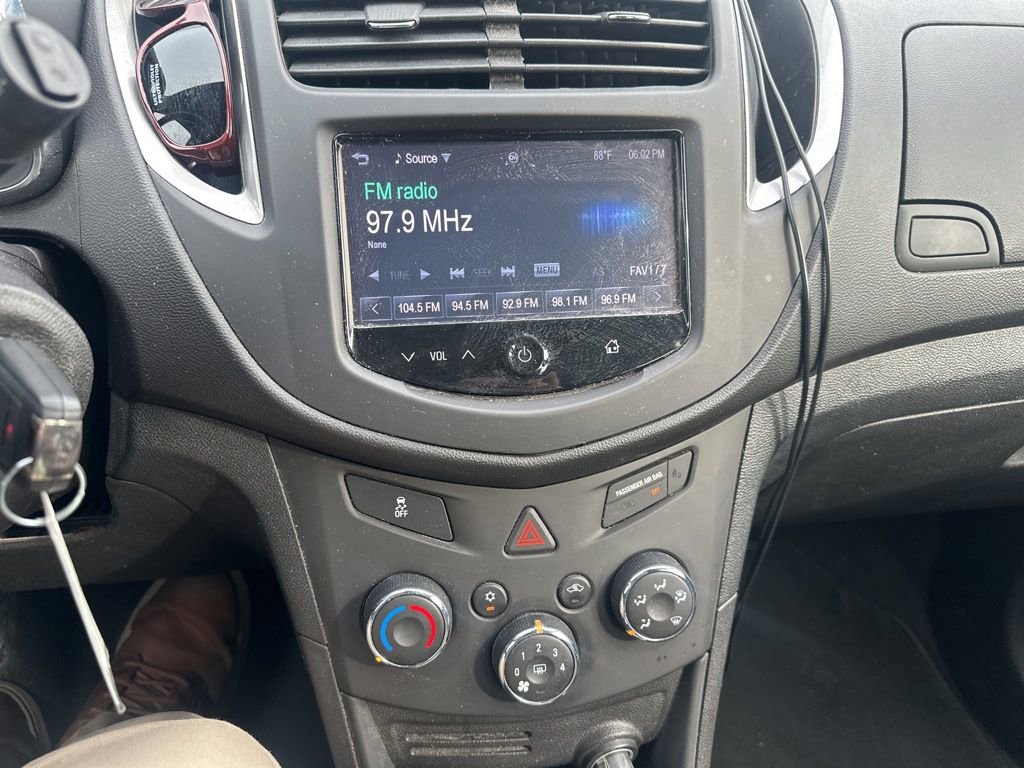 Used 2016 Chevrolet Trax LS FWD image 7