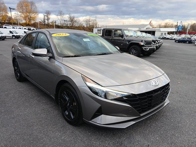 Used 2023 Hyundai Elantra SEL image 7