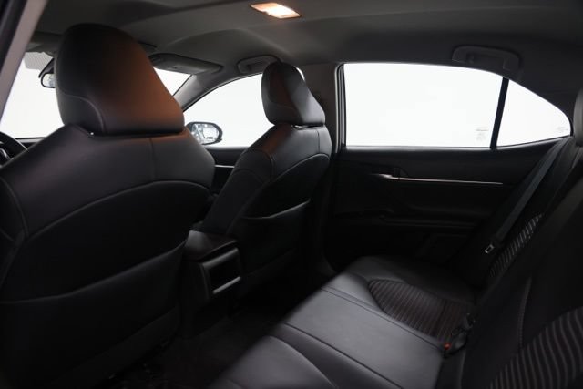 Used 2020 Toyota Camry SE FWD image 29