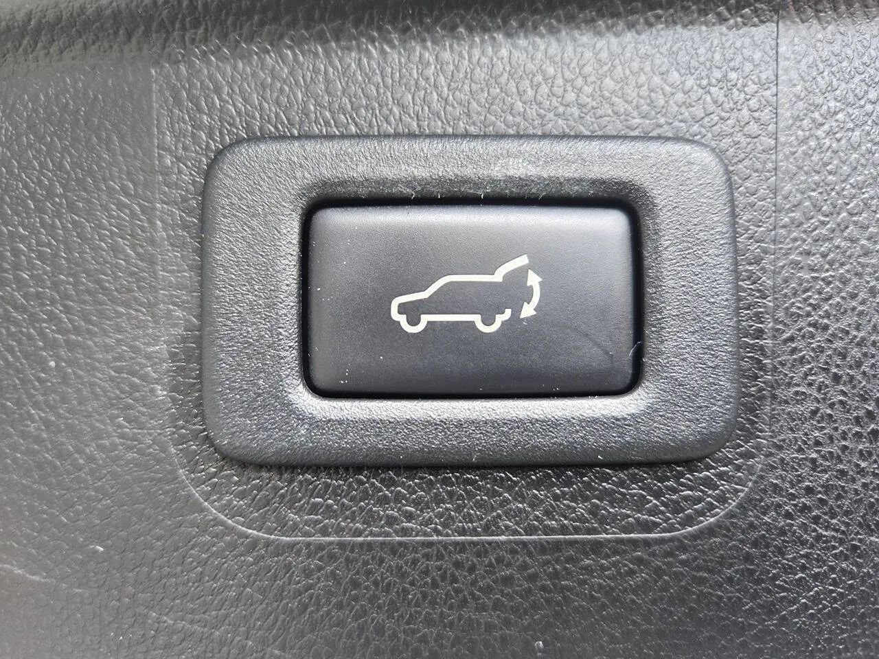 Used 2015 Subaru Outback 2.5i Premium AWD/4WD image 9