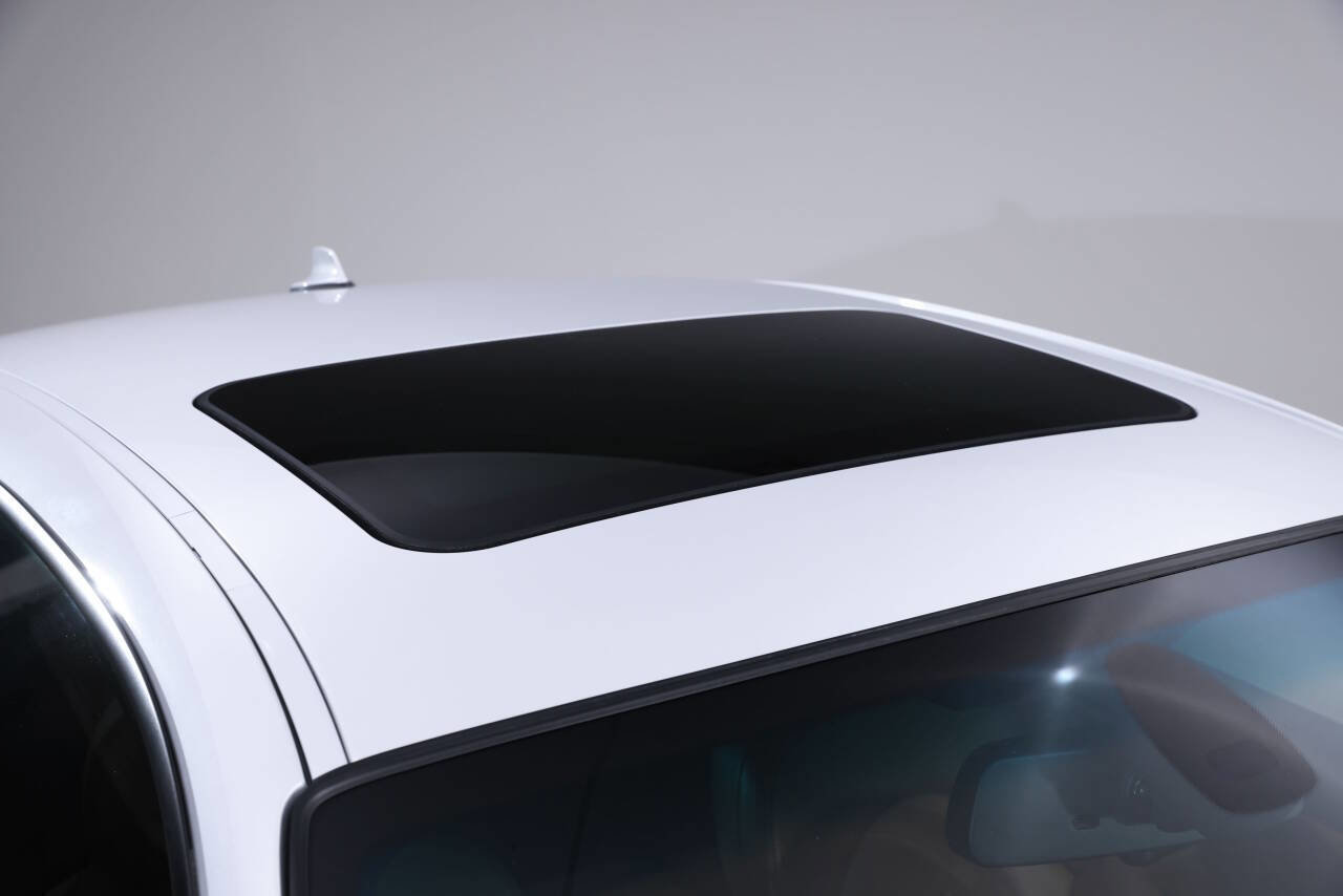 Used 2004 BMW M3 Coupe image 35