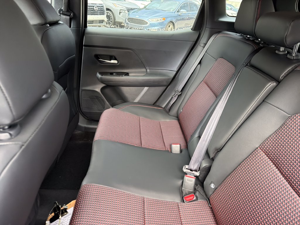 New 2027 Nissan Kicks SR FWD image 28
