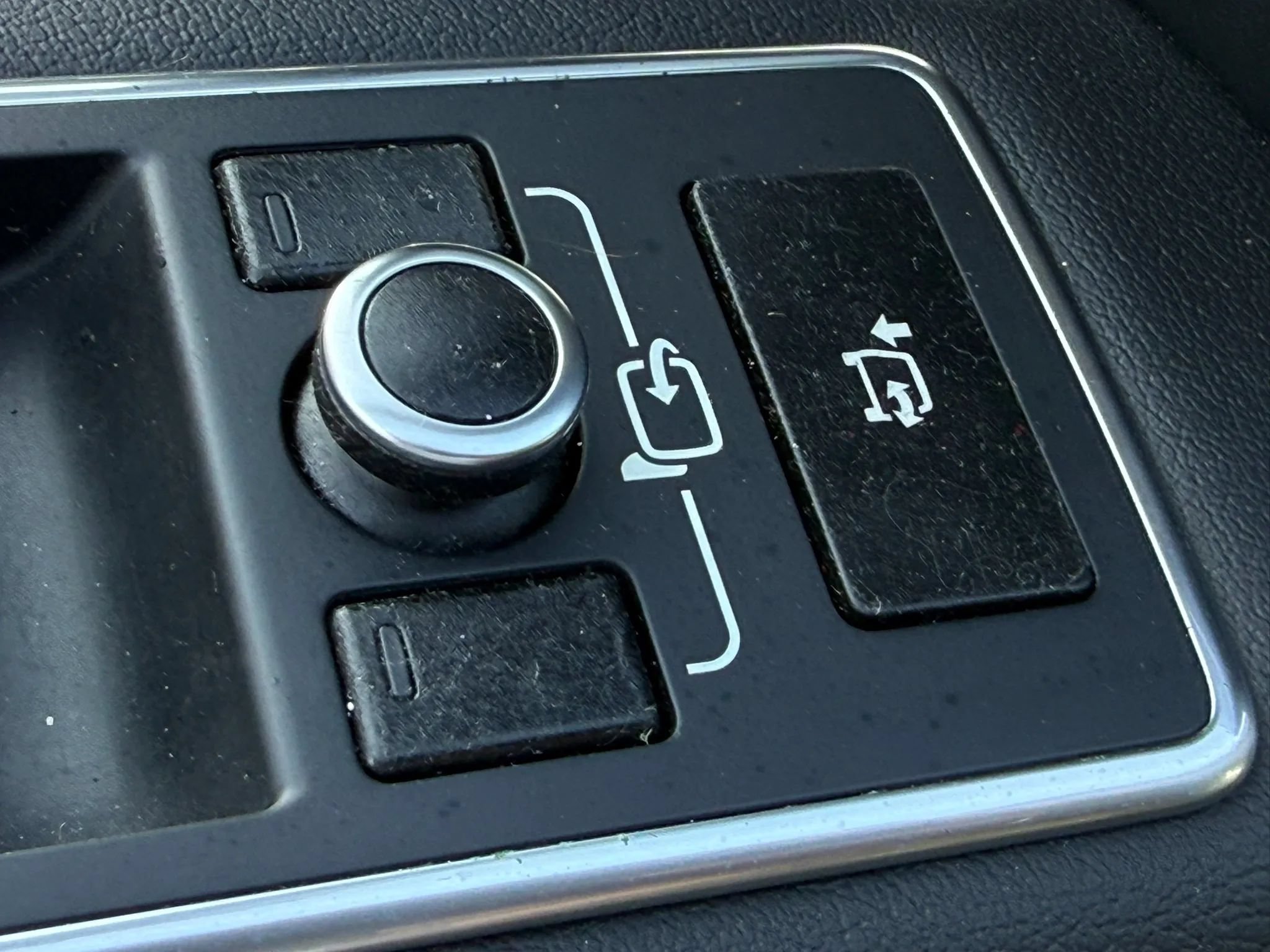 Used 2015 Land Rover Range Rover AWD/4WD image 37