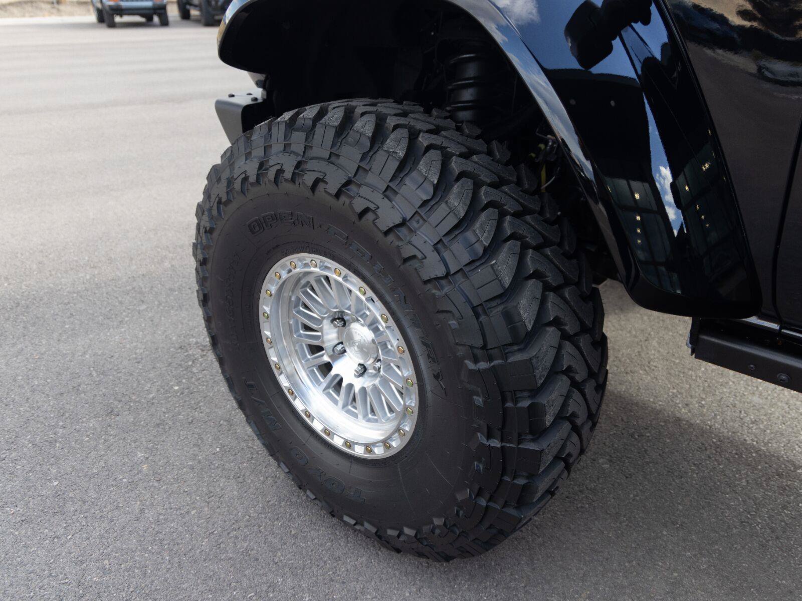 Used 2025 Ford Bronco Raptor AWD/4WD image 12