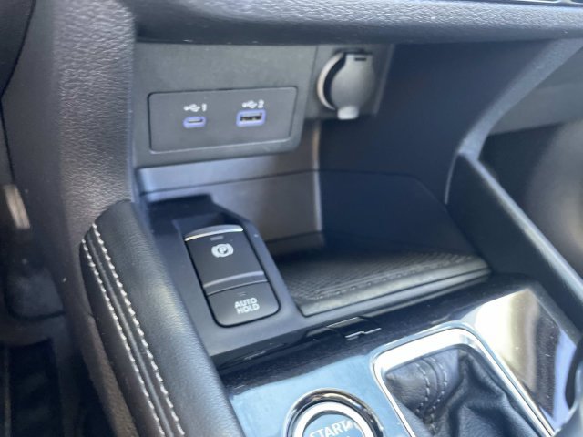 Used 2021 Nissan Kicks SV FWD image 37