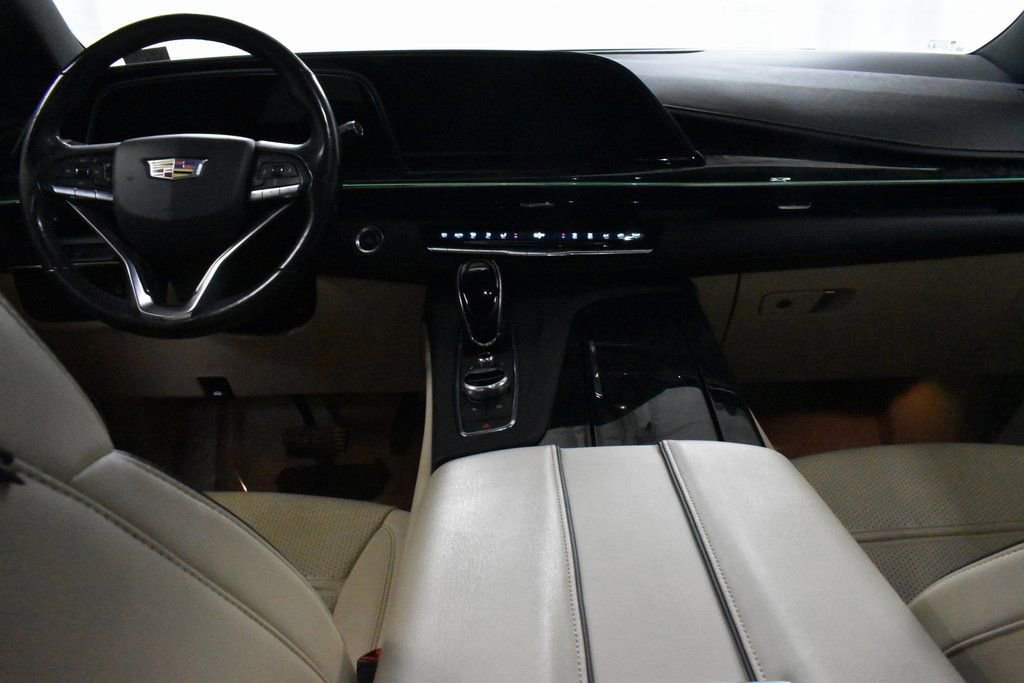 Used 2021 Cadillac Escalade Premium Luxury w/ LPO, Radiant Package image 16