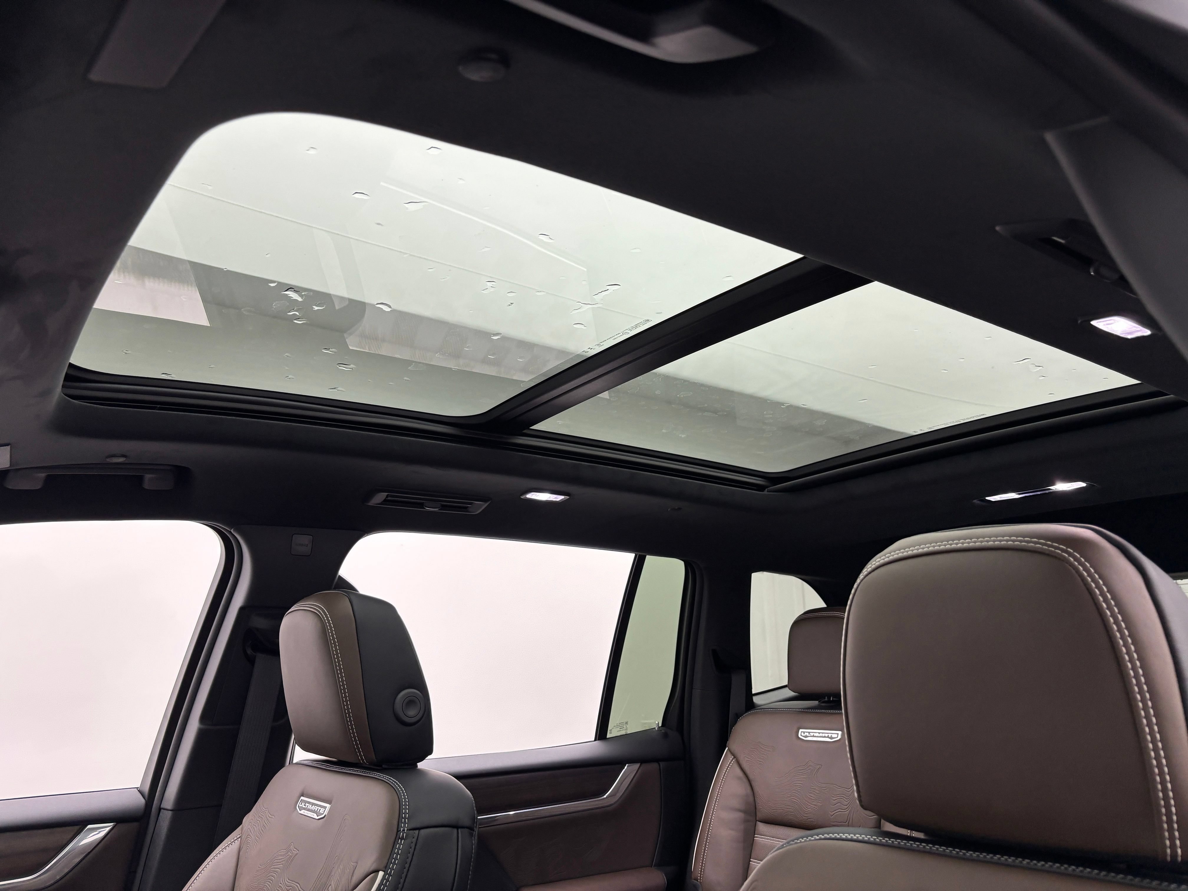 New 2027 GMC Acadia Denali Ultimate w/ LPO, Floor Liner Package AWD/4WD image 5