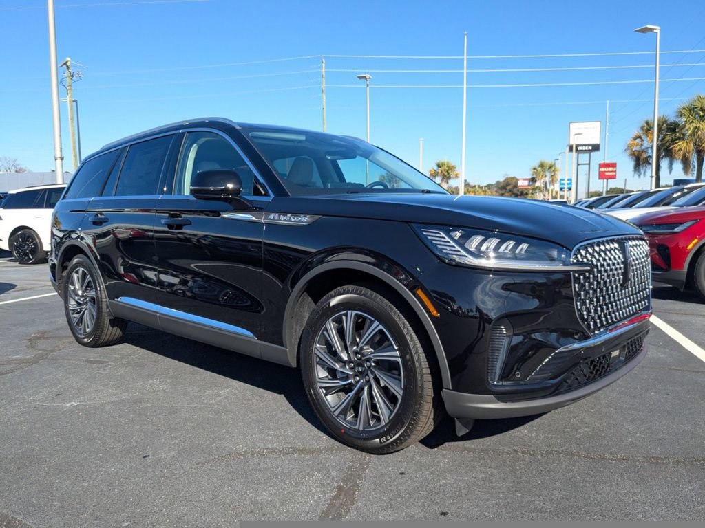 New 2026 Lincoln Aviator 2WD image 2