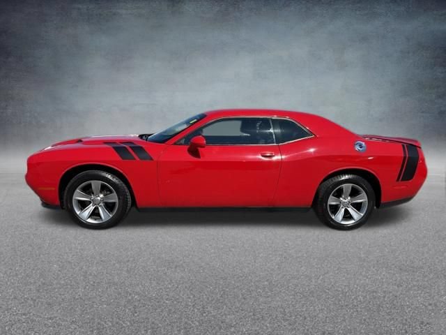 Used 2016 Dodge Challenger SXT RWD image 10