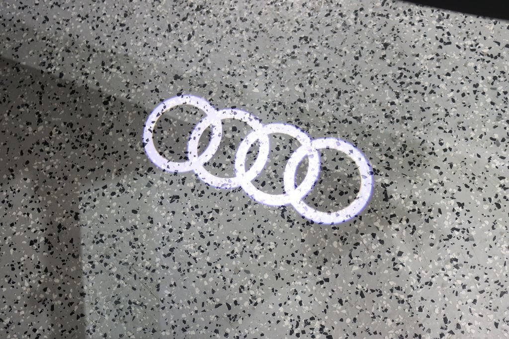 Used 2025 Audi Q8 Prestige AWD/4WD image 42
