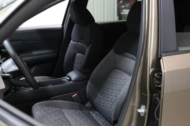 New 2026 Nissan Kicks SV image 9