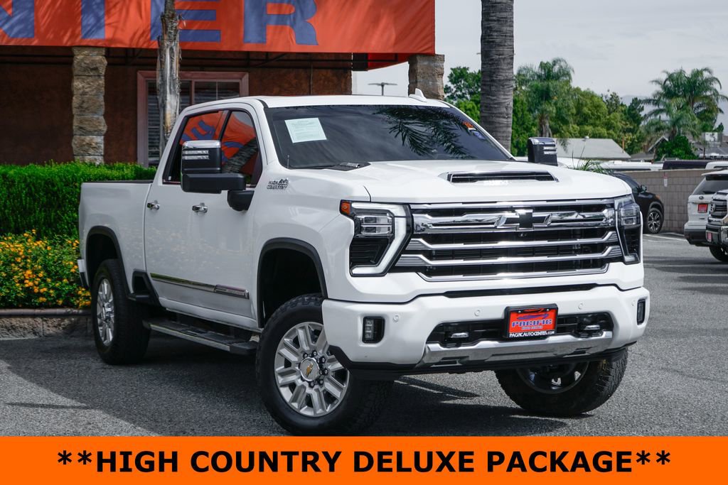Used 2024 Chevrolet Silverado 2500 High Country w/ High Country Premium Package image 2