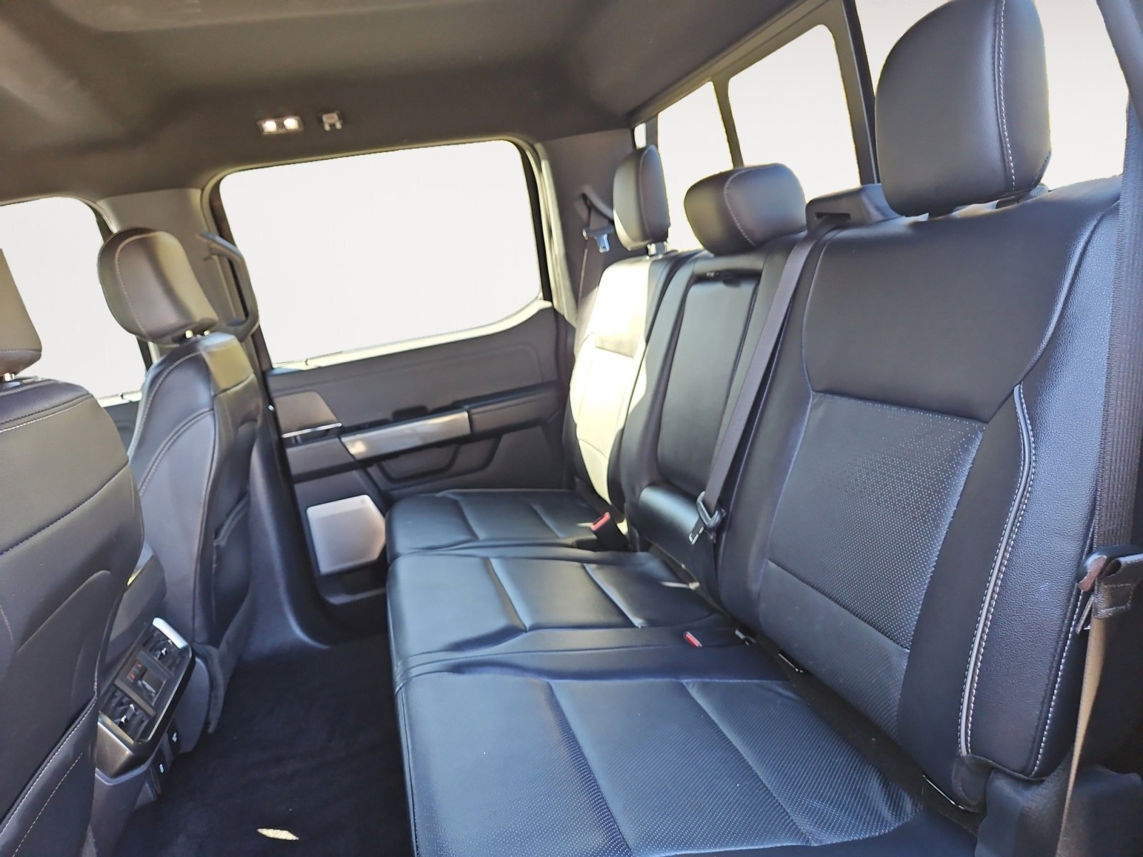 Used 2022 Ford F150 Lariat w/ Equipment Group 502A High image 13